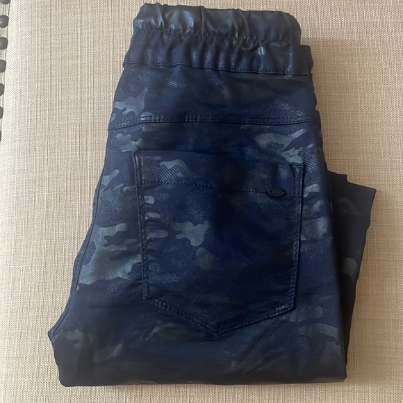 Bevy Flog Shely Blue Camo drawstring pants - Picture 4 of 5